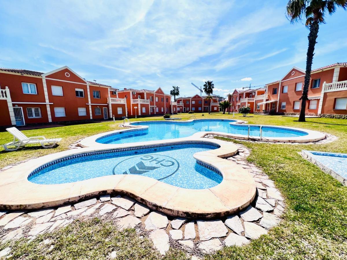 Oliva Nova Beach & Golf Resort Club Sevilla VI Eksteriør bilde
